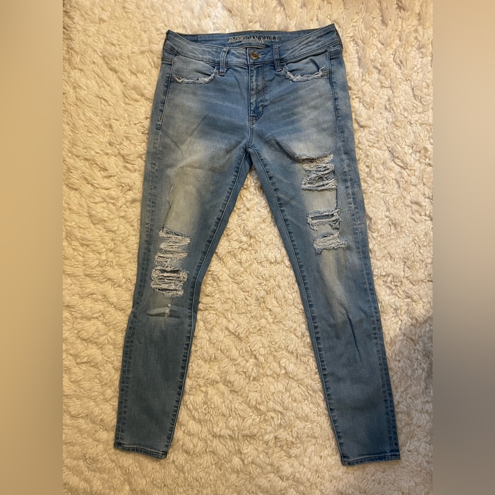 Ripped skinny jeans